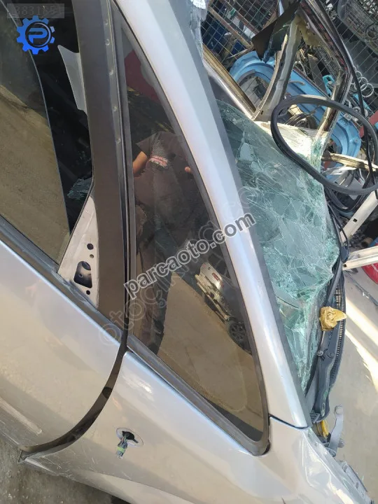 Opel Meriva Kelebek Cam Arka - Konya Selçuklu