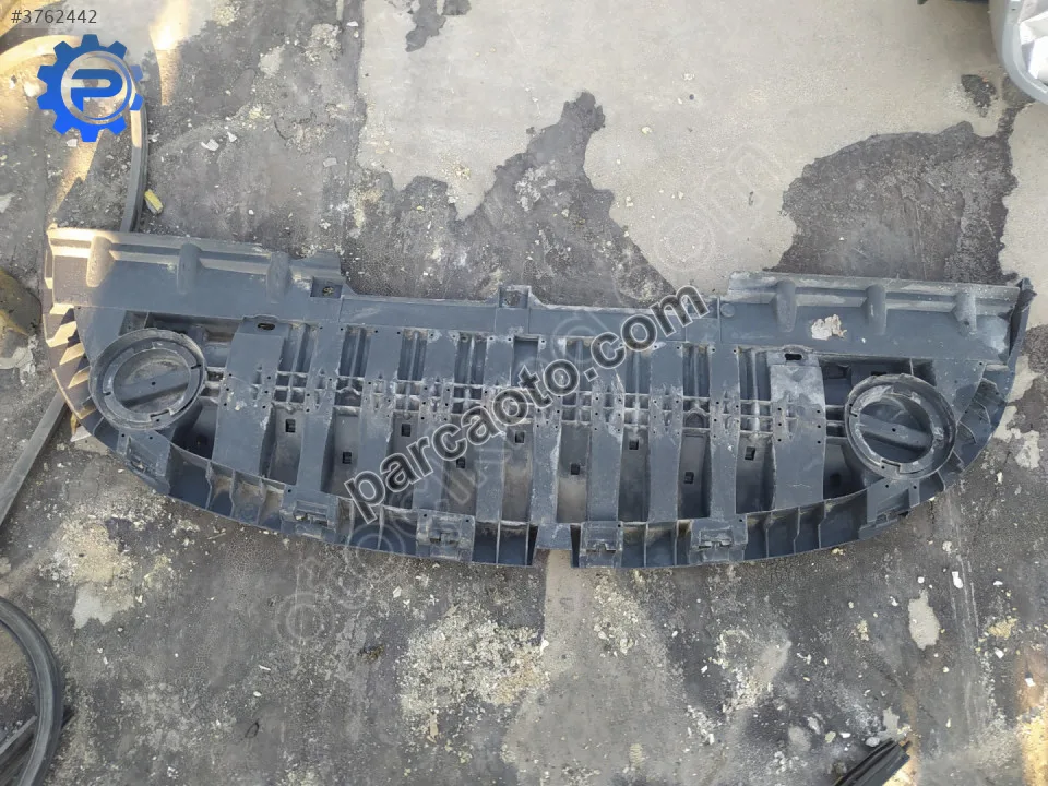 Renault Fluence Tampon Ön - Konya Selçuklu