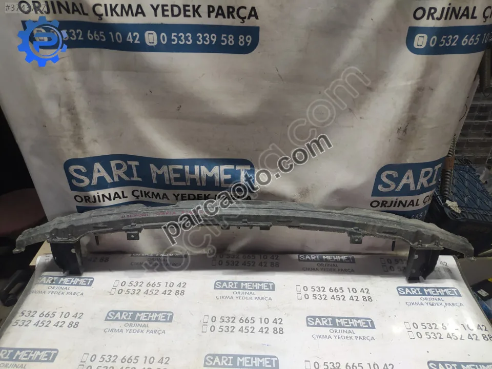 Çıkma hyundai staria arka tampon demiri 86631-cg000 td-12
