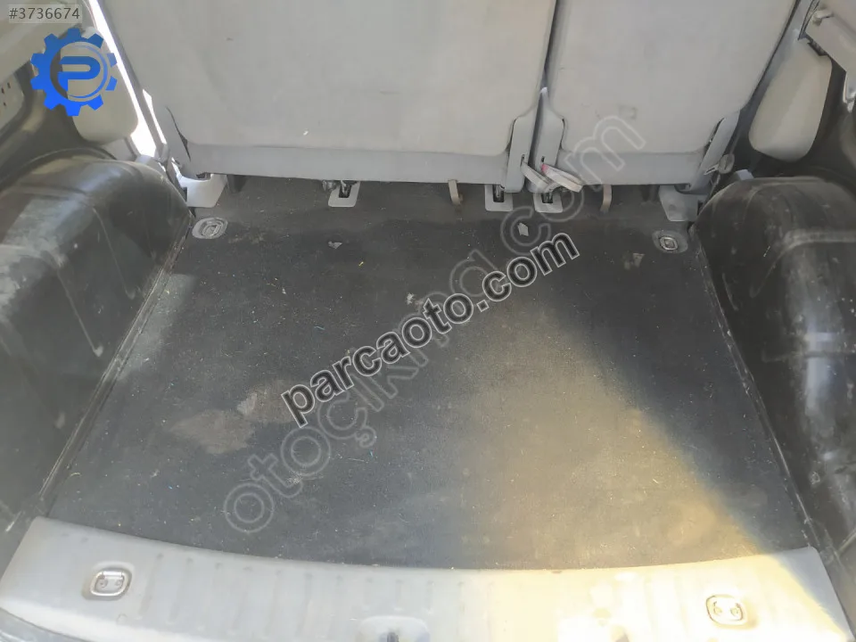 Çıkma vw caddy bagaj halısı