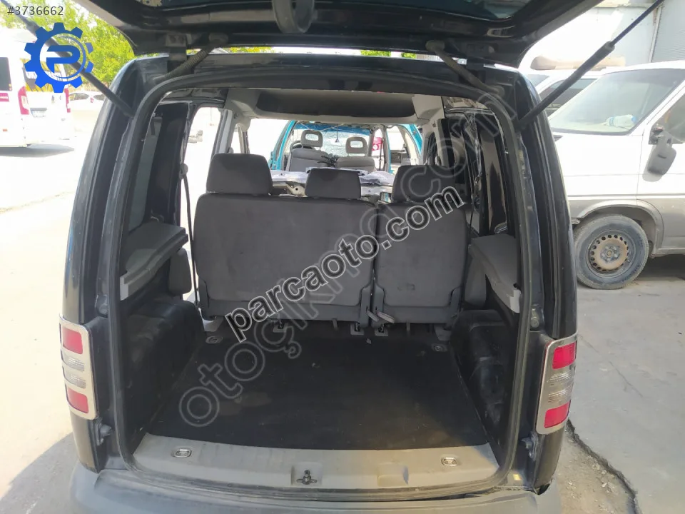 Çıkma vw caddy bagaj kapağı çerçeve fitili