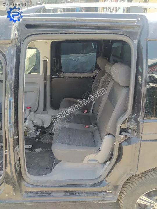 Çıkma vw caddy sol sürgülü kapı çerçeve fitili