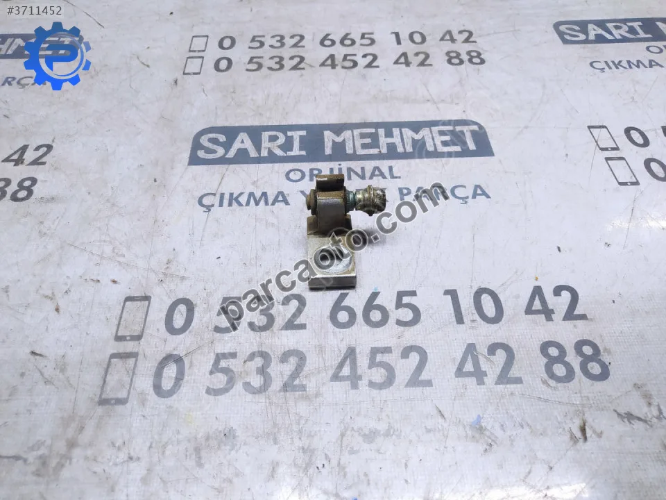 Çıkma skoda octavia a4 kasa sol ön kapı menteşesi üst