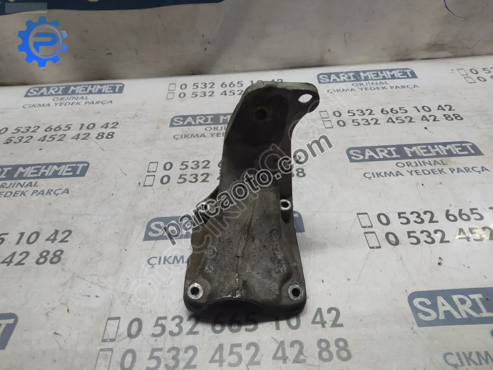 Çıkma vw polo golf 3 motor kulağı 1h0199354