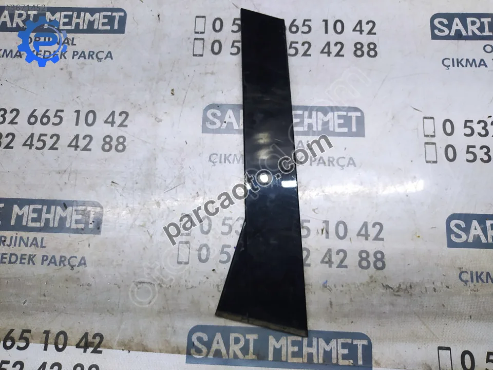 Çıkma audi q7 sol arka direk kaplaması