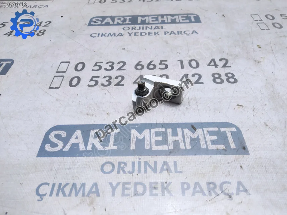 Audi Q7 Kapı Menteşesi - Konya Selçuklu