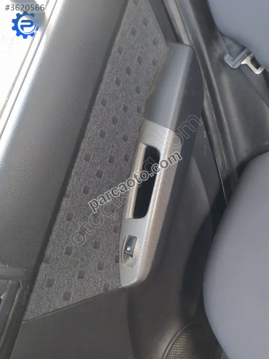 Çıkma hyundai getz sağ arka cam düğmesi