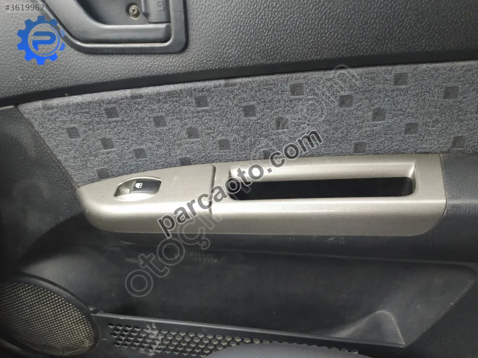 Çıkma hyundai getz sağ ön cam düğmesi