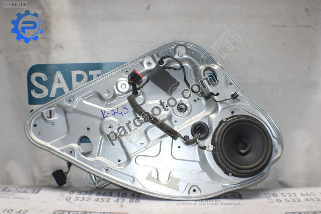 Çıkma ford focus 2 sol arka cam krikosu k-749