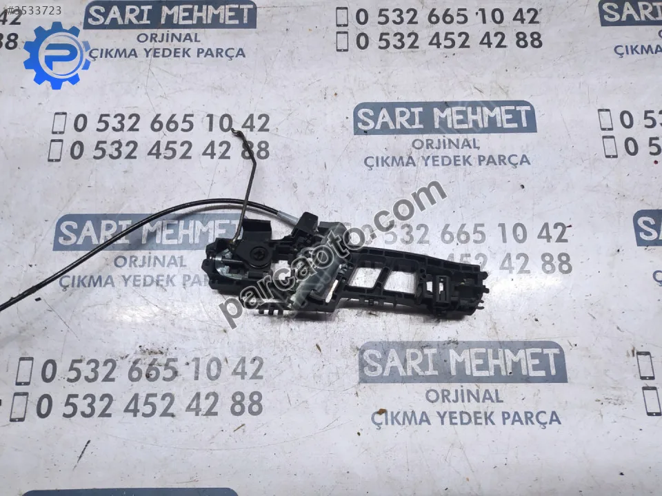 Çıkma ford fiesta sol ön kapı dış kapı kolu braketi