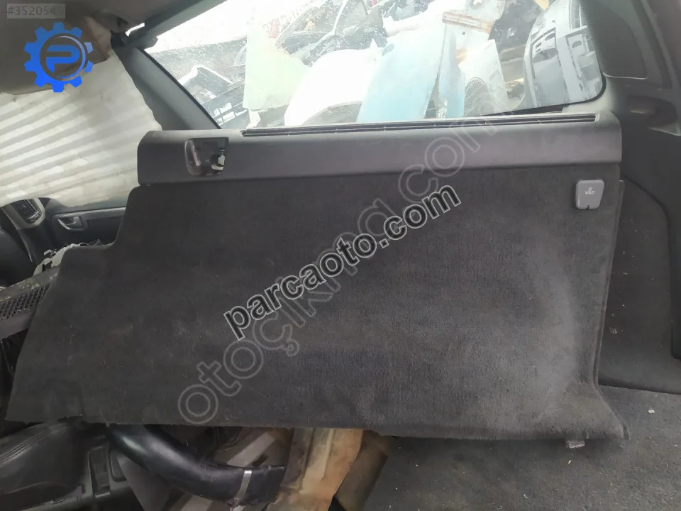 Çıkma volvo v70 bagaj döşemesi sağ