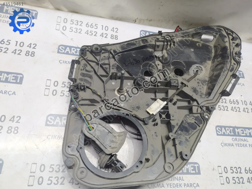 Çıkma ford fiesta sağ arka cam krikosu k-636