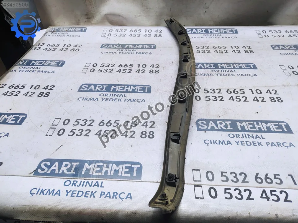 Çıkma vw jetta sol arka kapı vida kaplaması
