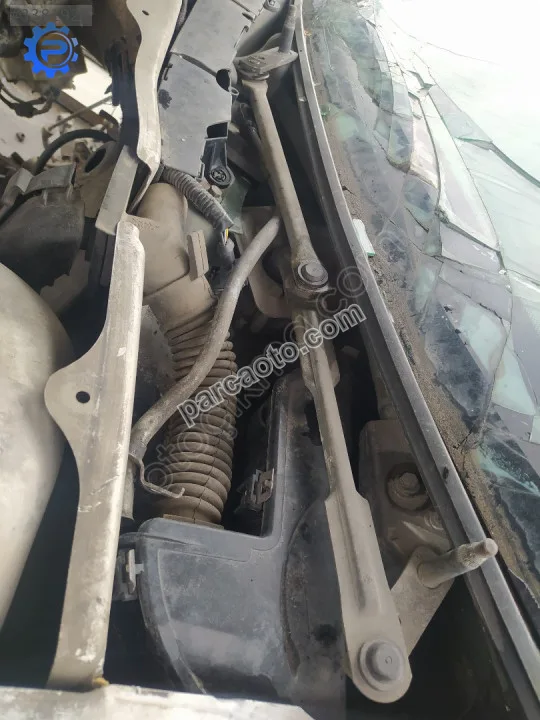 Çıkma volvo v70 ön silecek motoru mekanizması
