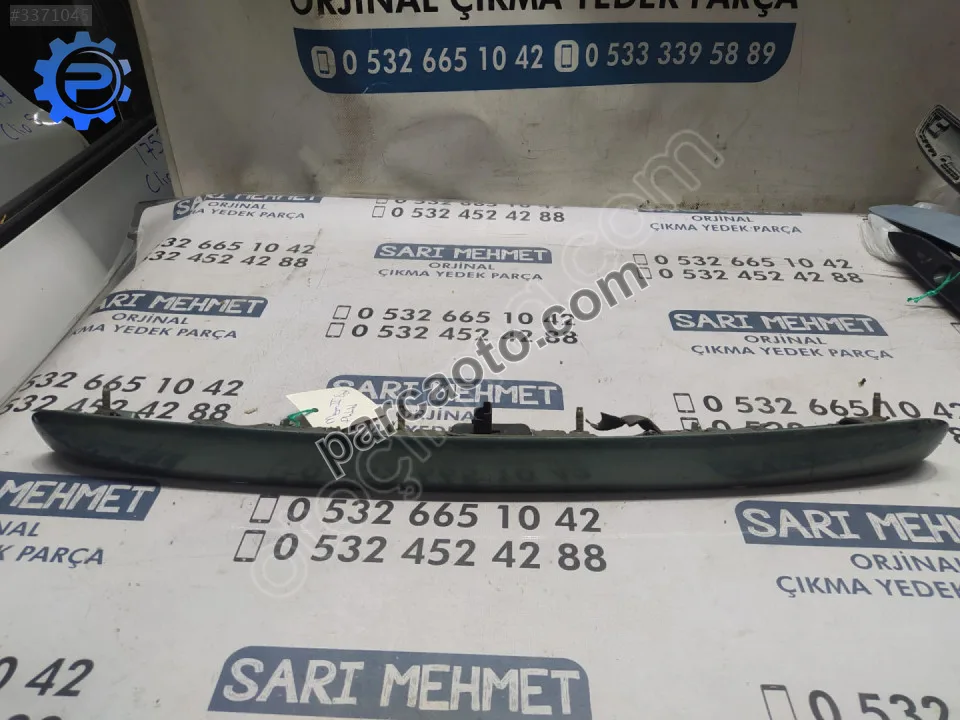 Çıkma renault megane 2 bagaj kapağı plaka aydınlatması
