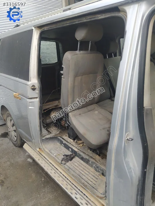 Çıkma vw transporter t5 sağ sürgülü kapı çerçeve fitili