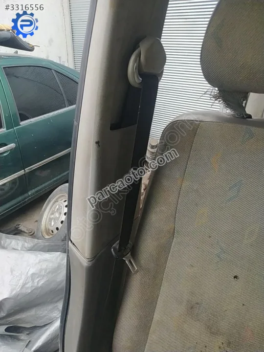 Çıkma vw transporter t5 sağ ön emniyet kemeri