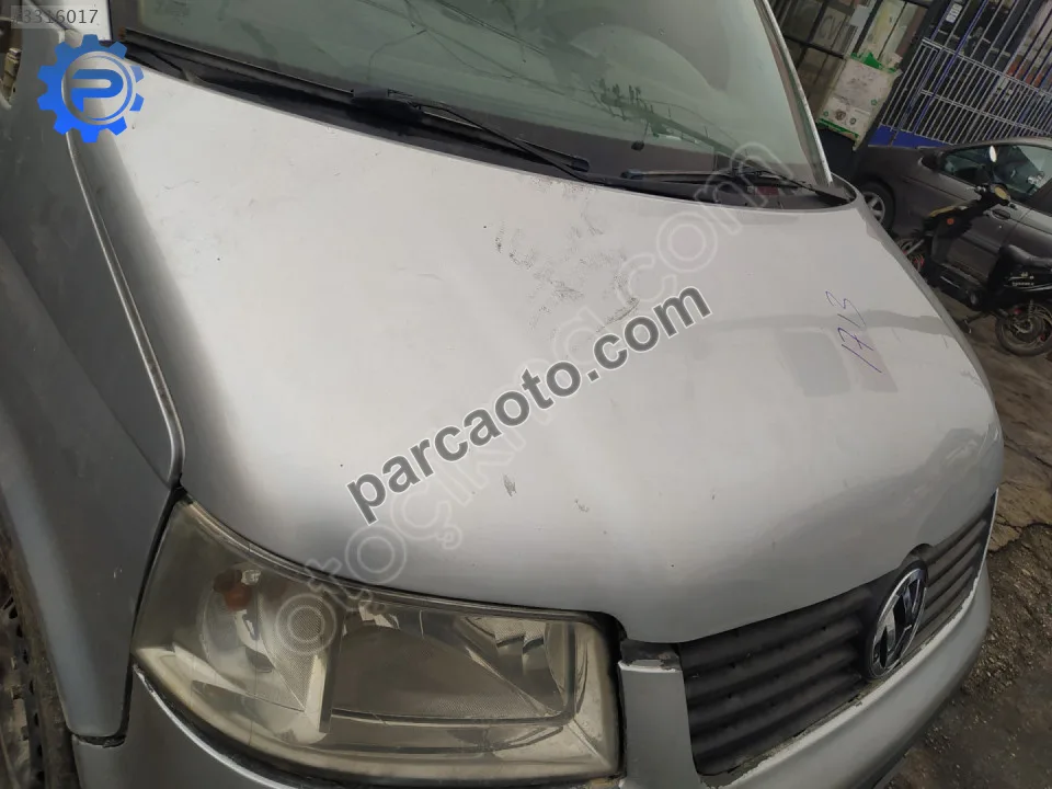 Çıkma vw transporter t5 motor kaputu 1713