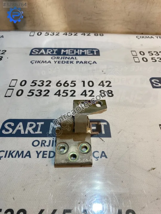 Çıkma peugeot partner/berlingo sağ ön kapı menteşesi üst