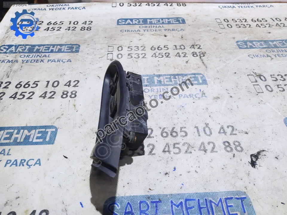 Çıkma nissan almera sol ön dörtlü cam düğmesi
