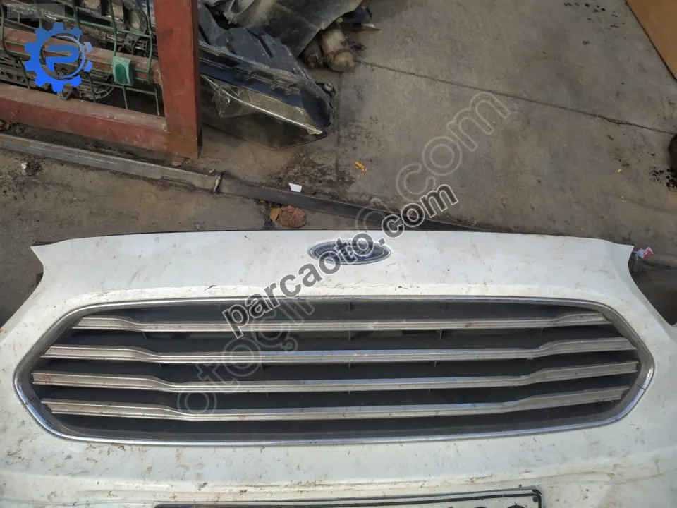 Çıkma ford courier ön panjur