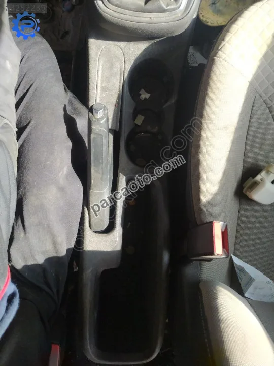 ÇIKMA FORD COURİER EL FREN KOLU ÇIKMA FORD COURİER EL FREN KOLU