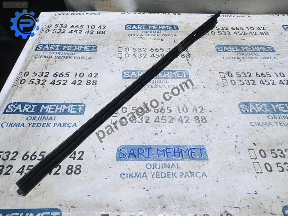 Çıkma kia sorento sağ arka kapı iç sıyırıcı