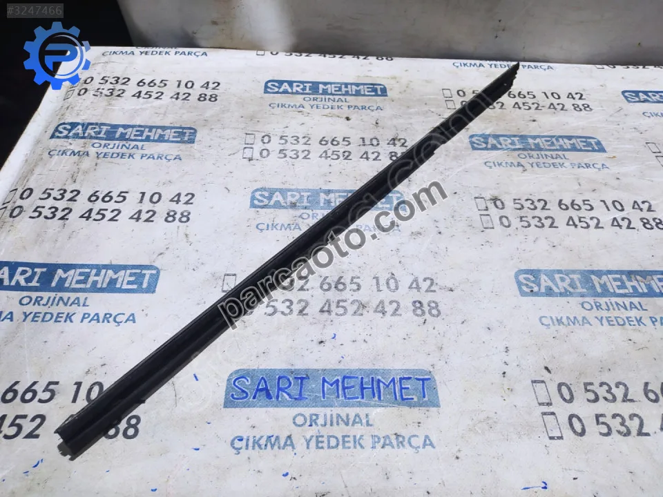Çıkma kia sorento sol arka kapı iç sıyırıcı