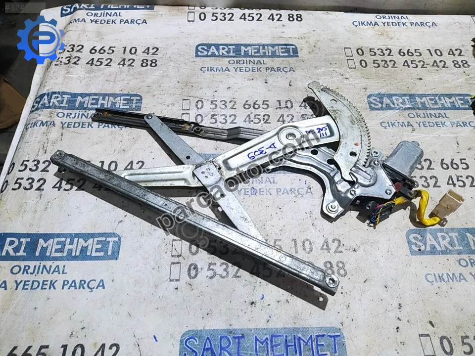 Toyota Corolla Cam Krikosu - Konya Selçuklu