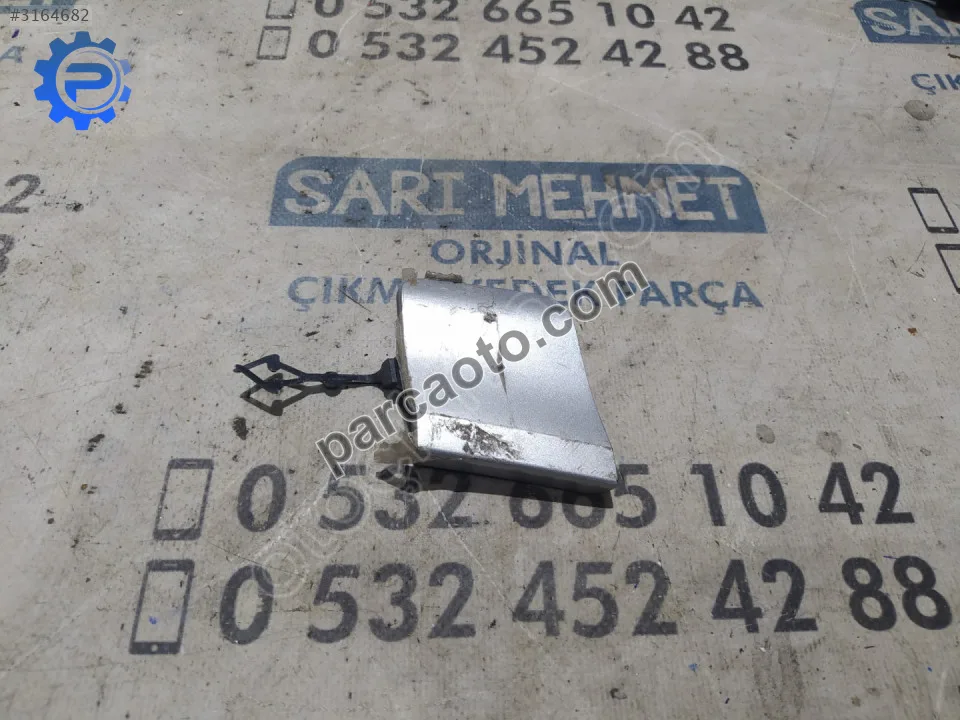 Çıkma renault clio 5 rs ön tampon çeki demir kapağı
