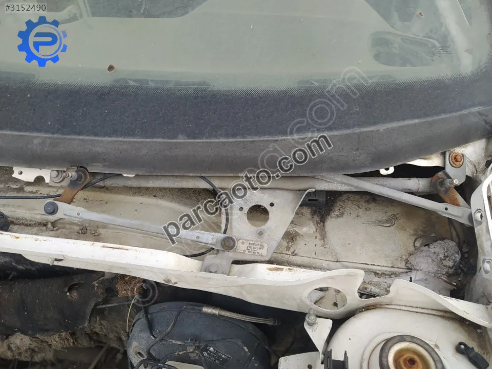 Çıkma vw polo ön silecek motoru 6n1955023b