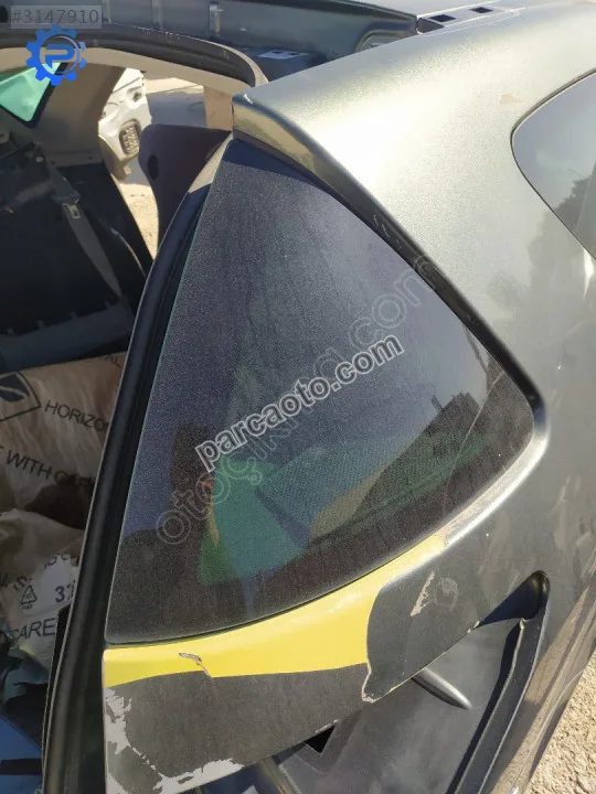 Çıkma peugeot 407 sw sağ arka kelebek camı