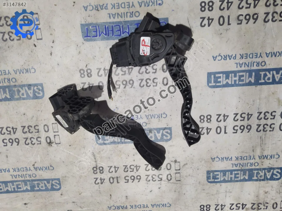Çıkma ford connect gaz pedalı