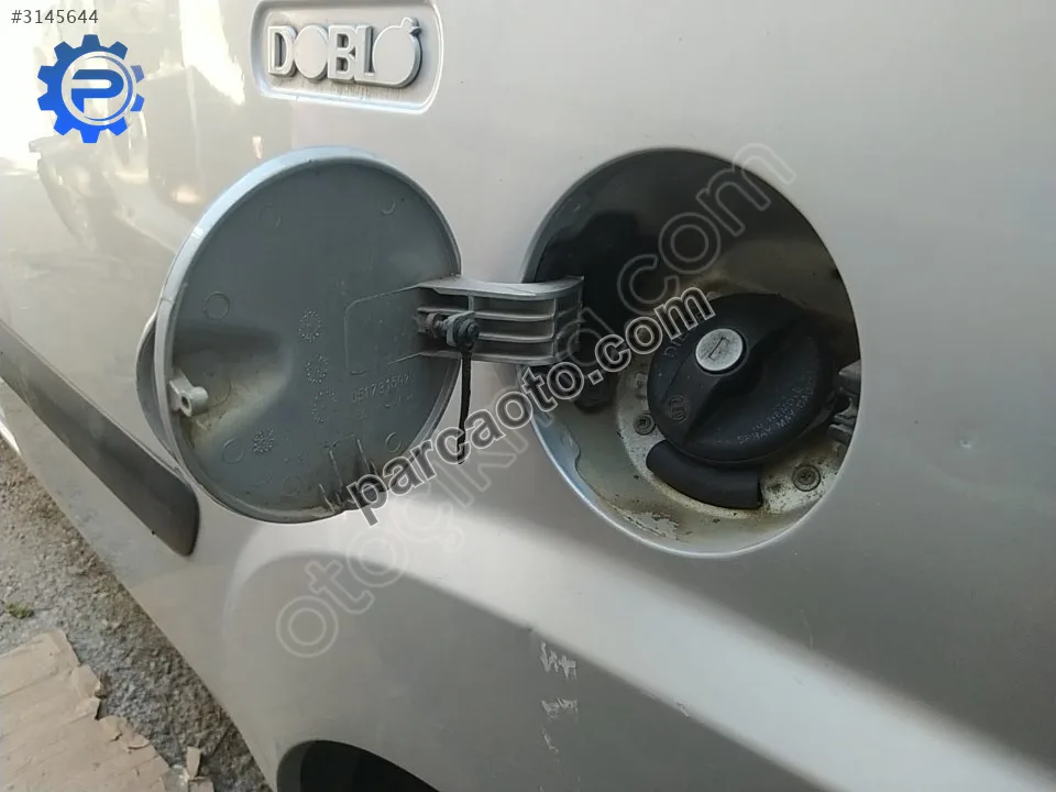 Çıkma fiat doblo depo kapağı