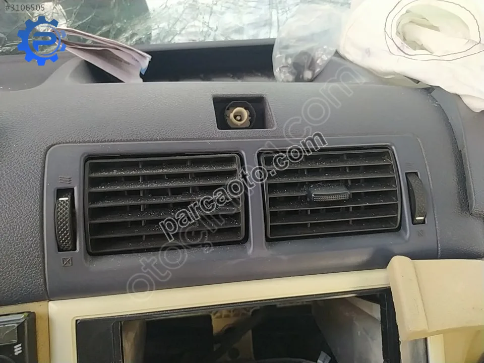 Çıkma ford connect orta havalandırma ızgarası