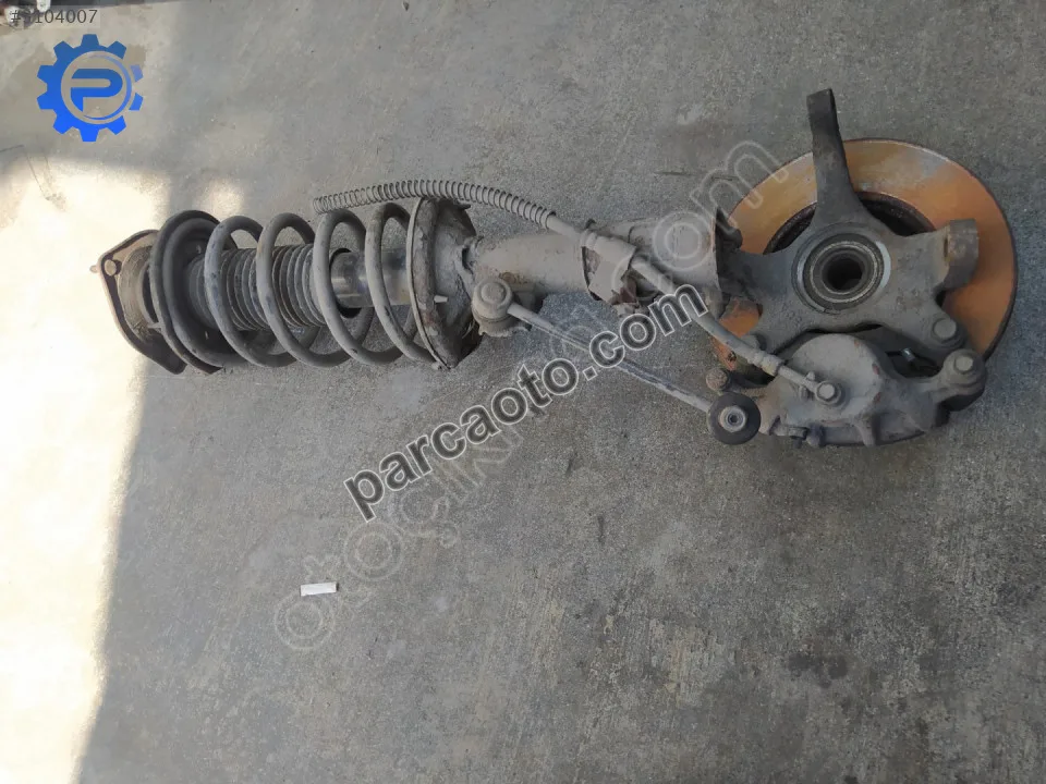 Çıkma hyundai getz sağ ön amortisör taşıyıcı