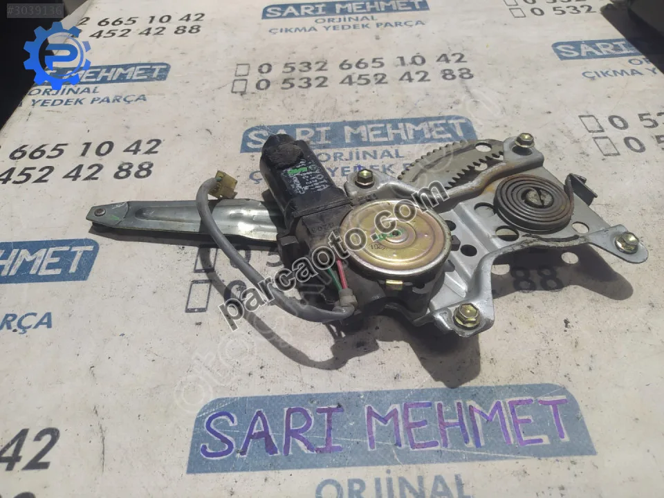 Çıkma toyota corolla 101 sol arka cam krikosu motorsuz k-242