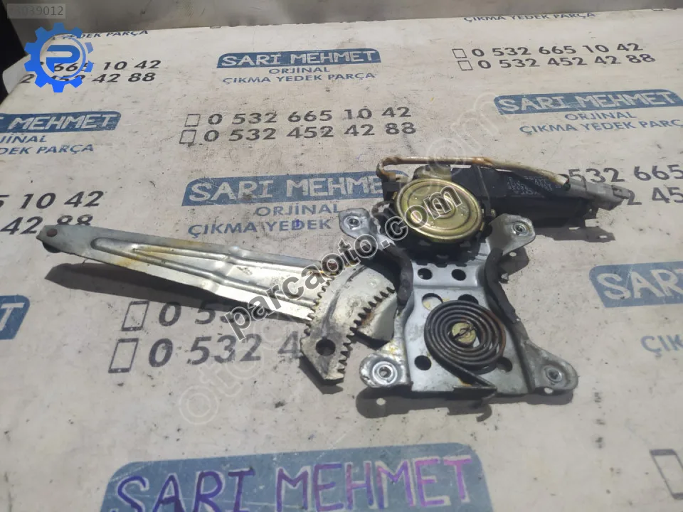 Toyota Corolla Cam Krikosu - Konya Selçuklu