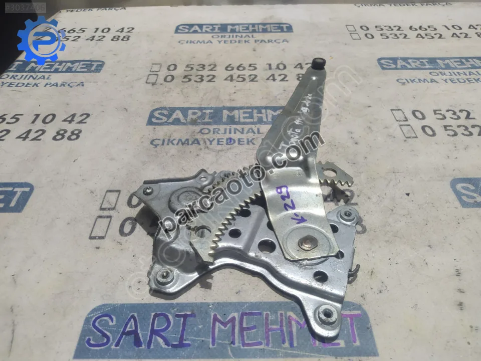 Toyota Corolla Cam Krikosu - Konya Selçuklu