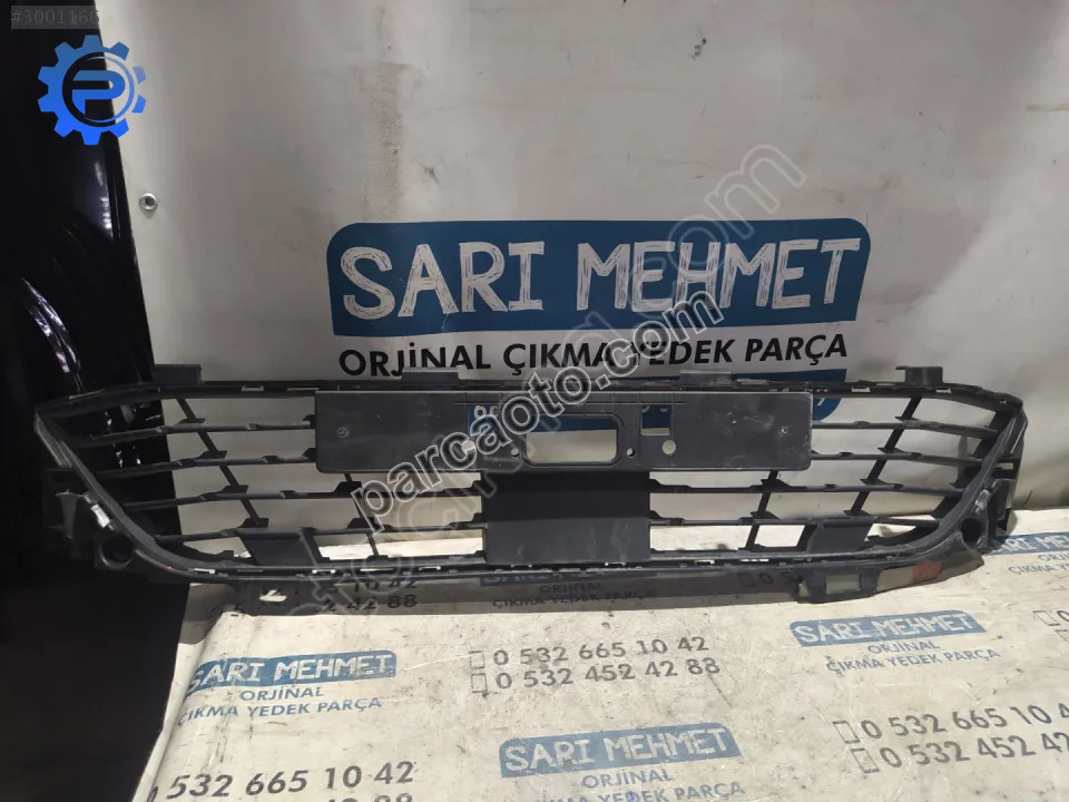 Çıkma renault clio 5 ön tampon orta ızgara