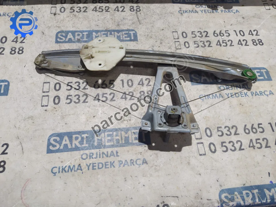 Çıkma renault clio symbol sağ arka cam krikosu