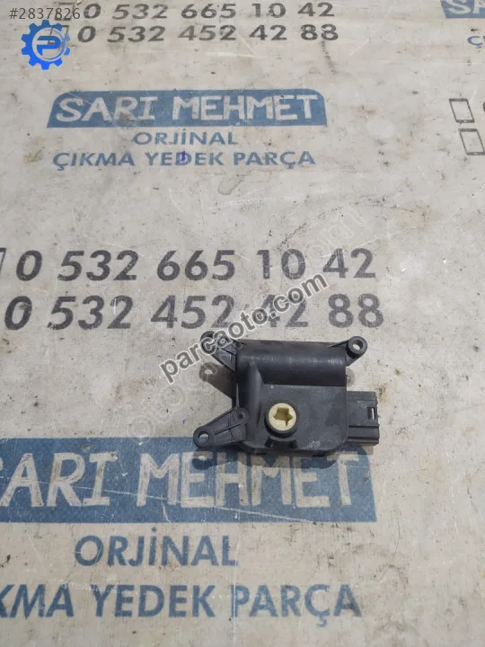 Çıkma opel meriva a kalorifer ayırıcı motoru 132801356