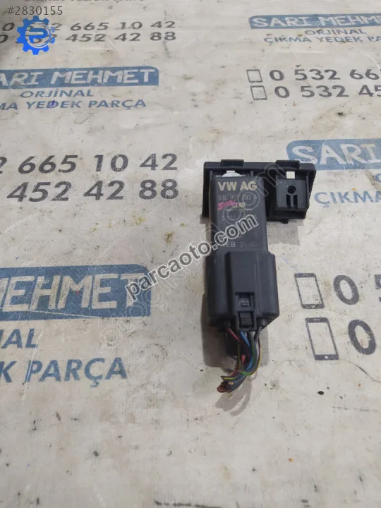 ÇIKMA VW GOLF CADDY ISITMA BUJİ RÖLESİ 03G907282A ÇIKMA VW GOLF CADDY ISITMA BUJİ RÖLESİ 03G907282A