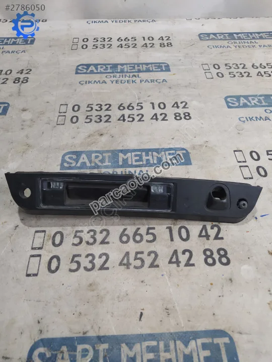 Çıkma volvo xc40 bagaj açma butonu kamera plastiği 31462093
