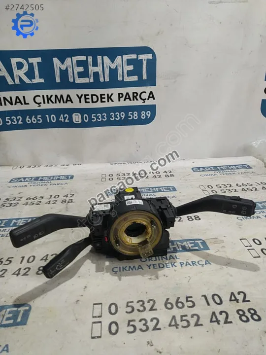 Çıkma vw passat b6 sinyal kolu 3c9953513c