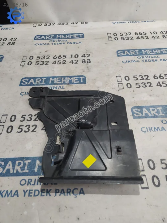 Çıkma vw golf 7 leon octavia alt muhafaza sol uç 5q0825271