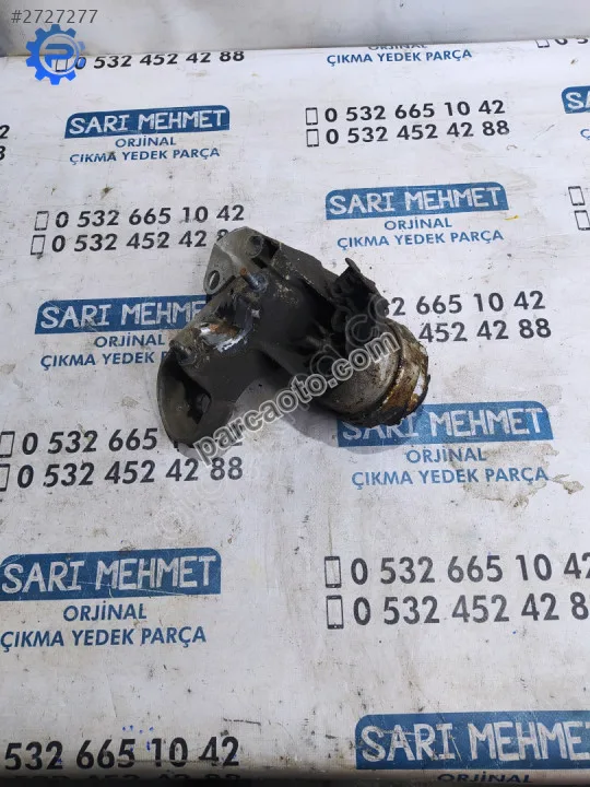 Çıkma vw passat b5 sağ motor takozu alt braketi 4b0199352