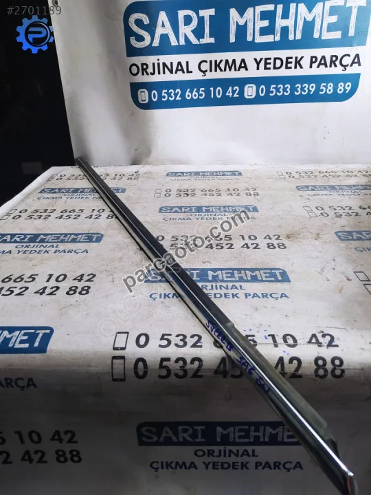 Çıkma skoda süper b sağ ön kapı dış cam sıyırıcı