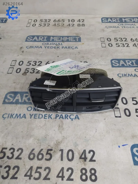 Çıkma audi  a8 arka orta havalandirma ızgarası