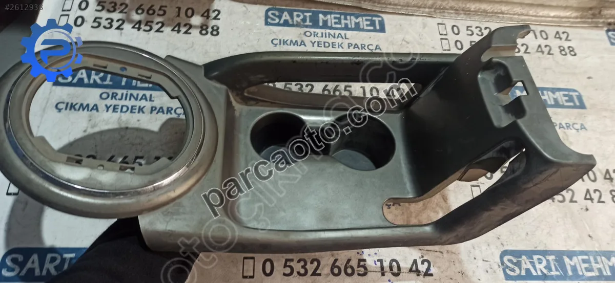 Çıkma kia sportage ön bardaklık